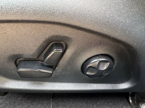 Used 2019 Jeep Compass Latitude w/ Popular Equipment Group image 24