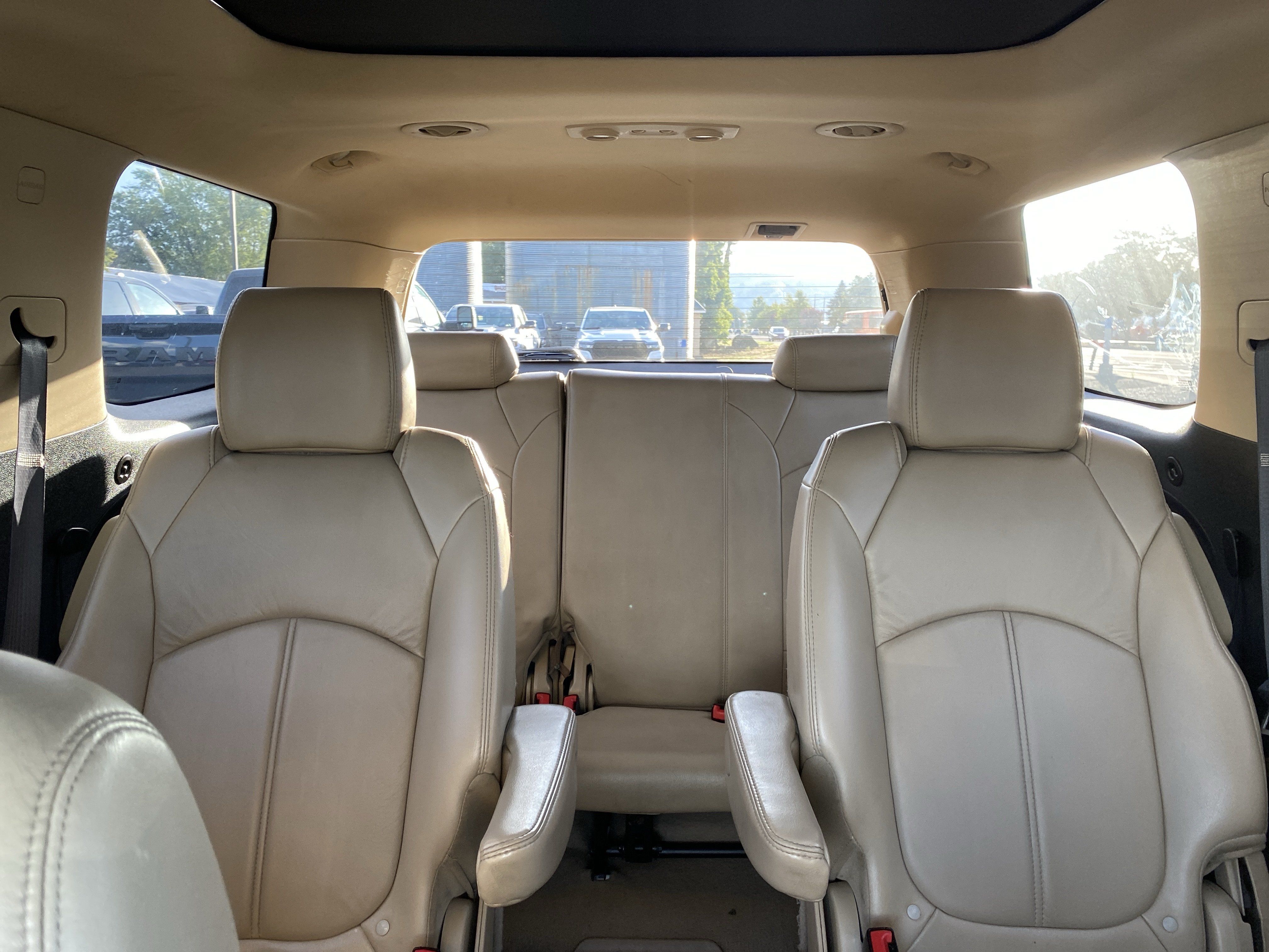 Used 2012 GMC Acadia SLT AWD/4WD image 22