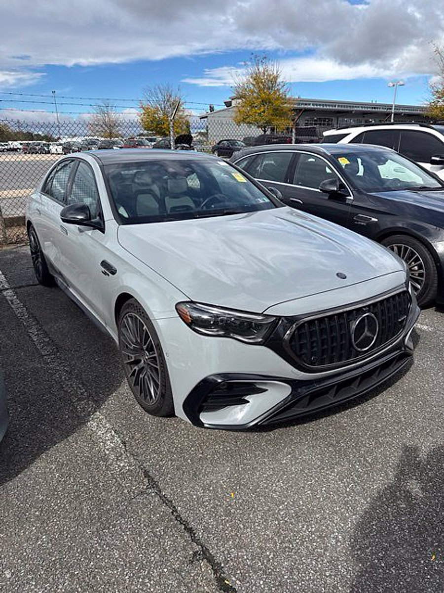 Certified 2026 Mercedes-Benz E 53 AMG e 4MATIC Sedan image 2