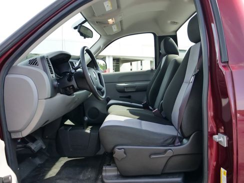 Used 2009 GMC Sierra 1500 W/T AWD/4WD image 23