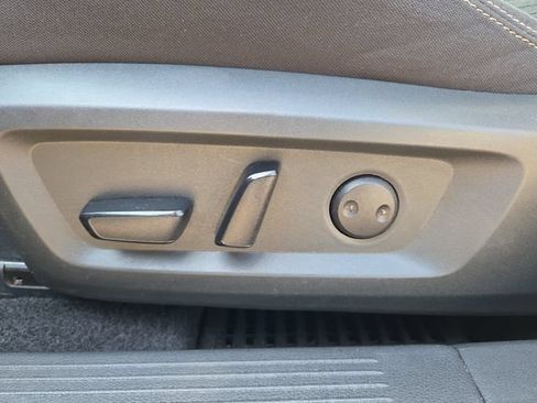 Used 2023 Nissan Rogue SV AWD/4WD image 12