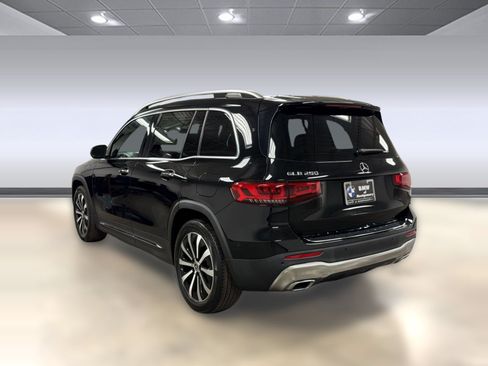 Used 2022 Mercedes-Benz GLB 250 image 3