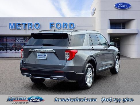 Certified 2023 Ford Explorer XLT w/ Equipment Group 202A AWD/4WD image 3