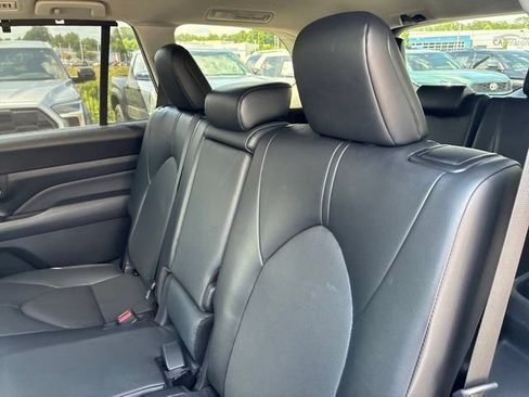 Used 2024 Toyota Grand Highlander FWD image 8