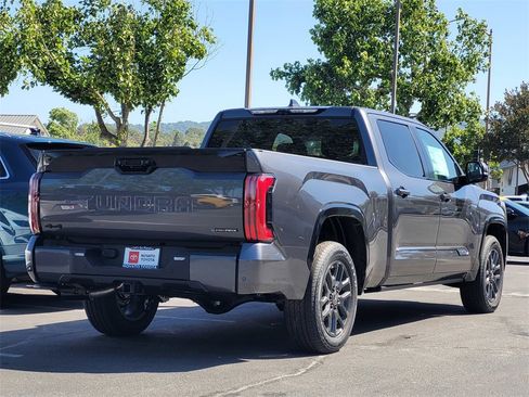 New 2025 Toyota Tundra Platinum image 4