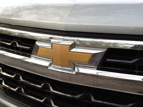 Used 2025 Chevrolet Silverado 1500 LT image 31