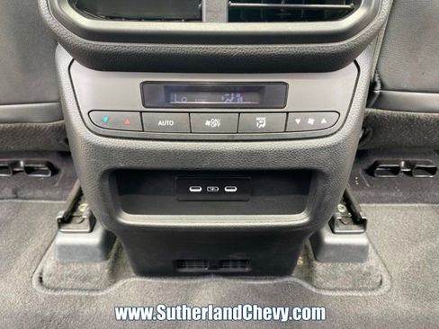Used 2025 Honda Pilot Touring image 47