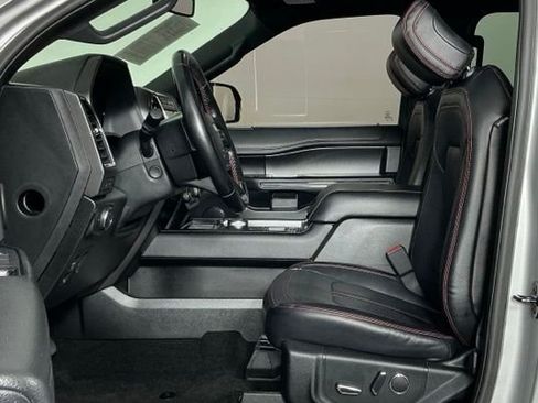 Used 2019 Ford Expedition Limited w/ Equipment Group 303A RWD image 13