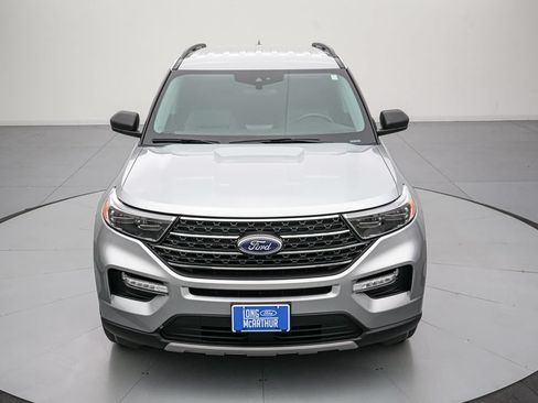 Certified 2023 Ford Explorer XLT w/ Equipment Group 202A AWD/4WD image 9