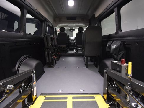 New 2026 RAM ProMaster 3500 w/ Convenience Group FWD image 30