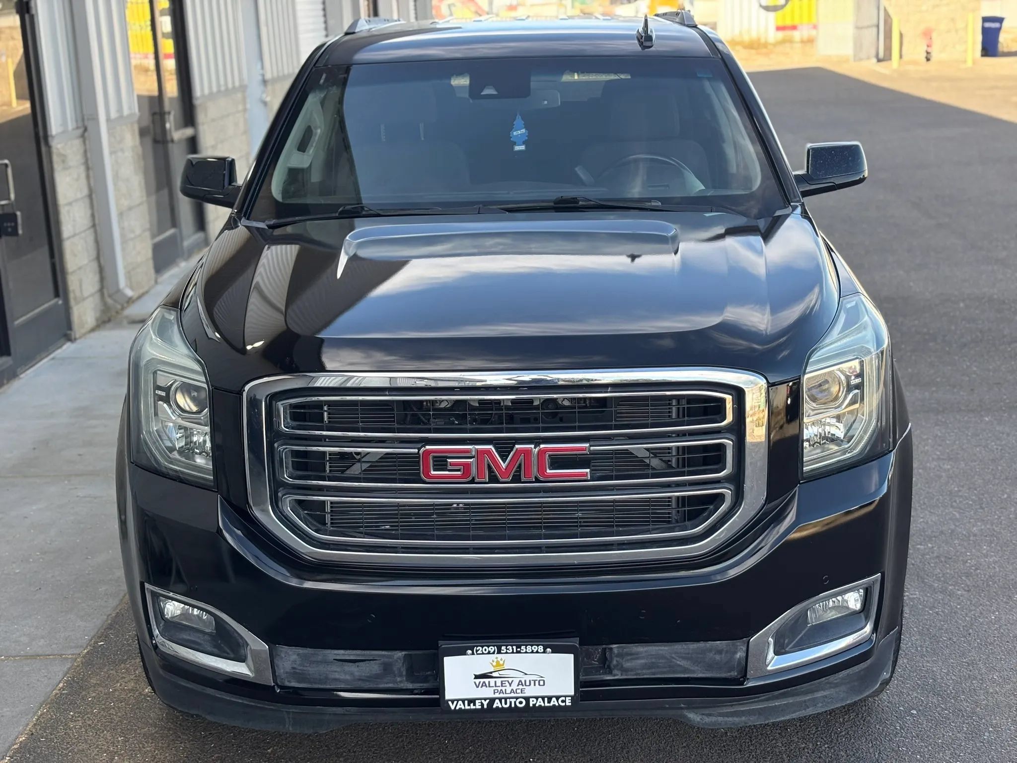 Used 2016 GMC Yukon SLE w/ HD Trailering Package AWD/4WD image 9