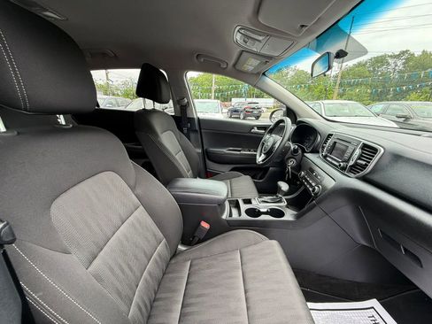 Used 2017 Kia Sportage LX AWD/4WD image 44