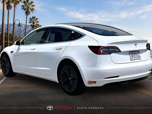 Used 2020 Tesla Model 3 Standard Range Plus RWD image 4