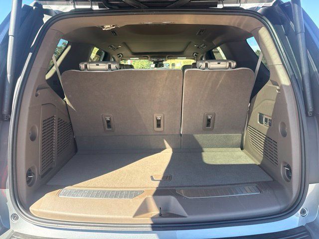 Used 2025 GMC Yukon Denali w/ Sun & Power Step Package AWD/4WD image 21