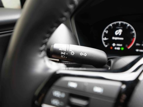 Certified 2025 Honda HR-V EX-L image 13