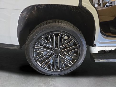 Used 2020 Cadillac Escalade Platinum AWD/4WD image 44