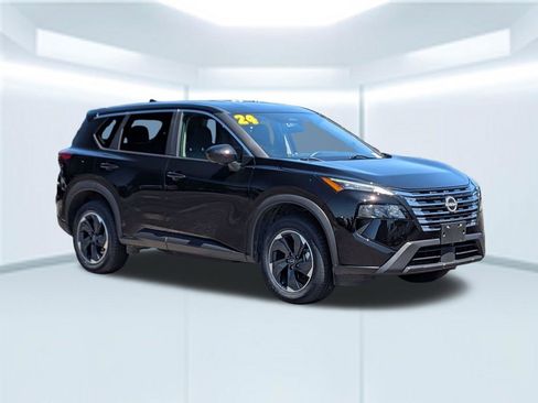 Used 2024 Nissan Rogue SV AWD/4WD image 8