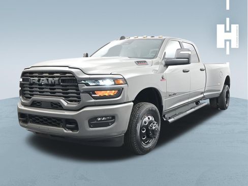 Used 2026 RAM 3500 Big Horn AWD/4WD image 1
