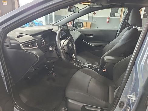 Used 2020 Toyota Corolla SE w/ SE Premium Package FWD image 10