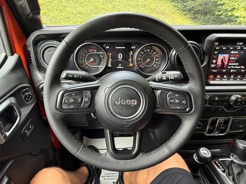 Used 2023 Jeep Wrangler Unlimited Sport AWD/4WD image 19