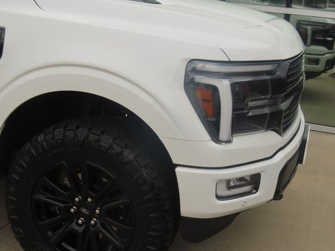 Used 2025 Ford F150 Platinum w/ FX4 Off-Road Package AWD/4WD image 6