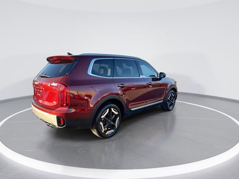 Used 2023 Kia Telluride S image 8