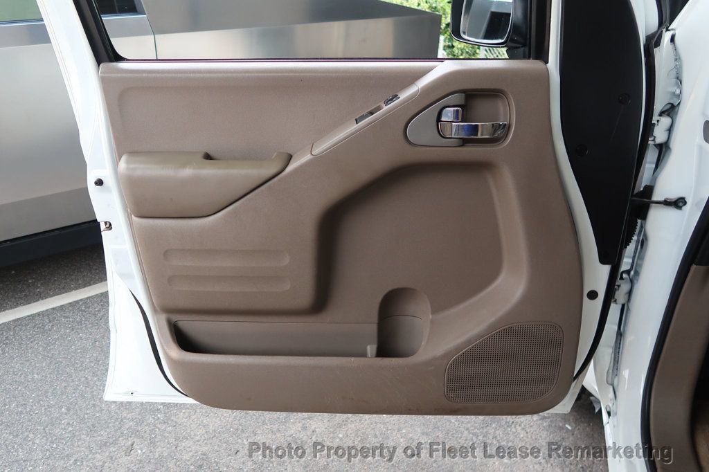 Used 2016 Nissan Frontier SV RWD image 13