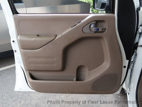 Used 2016 Nissan Frontier SV RWD image 13