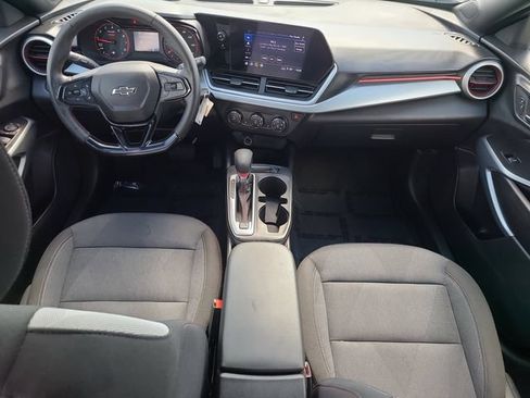 Used 2025 Chevrolet Trax RS w/ Driver Confidence Package FWD image 13