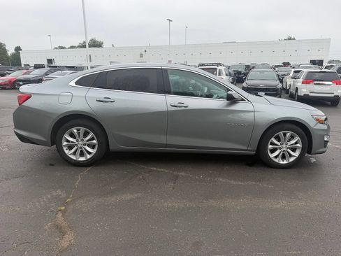 Used 2025 Chevrolet Malibu LT FWD image 5
