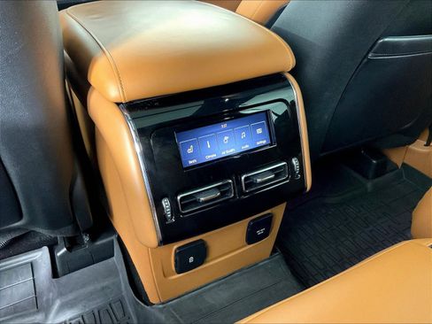 Used 2022 Lincoln Aviator Black Label w/ Dynamic Handling Package AWD/4WD image 10