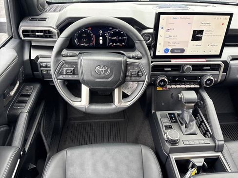 New 2026 Toyota 4Runner Limited AWD/4WD image 4