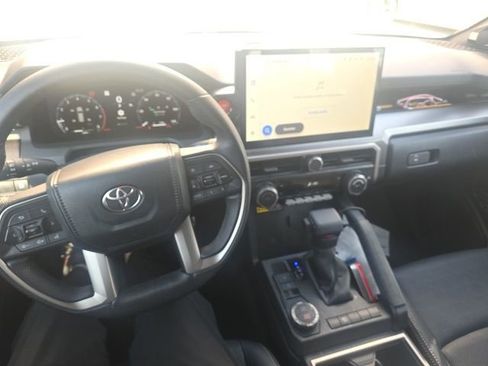 Used 2025 Toyota 4Runner TRD Sport Premium image 2