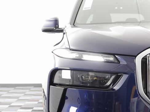 New 2026 BMW ALPINA XB7 image 27