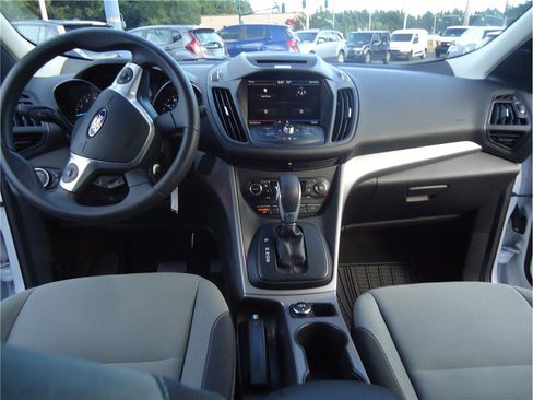 Used 2015 Ford Escape SE w/ Equipment Group 201A AWD/4WD image 23