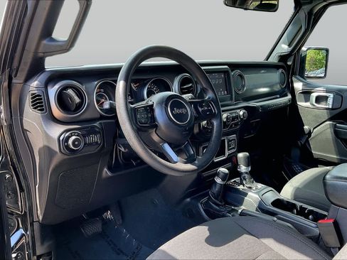 Used 2022 Jeep Wrangler Sport AWD/4WD image 18