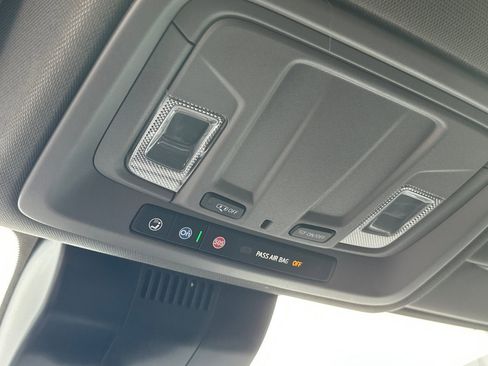 Used 2024 Chevrolet Silverado 1500 LT image 24