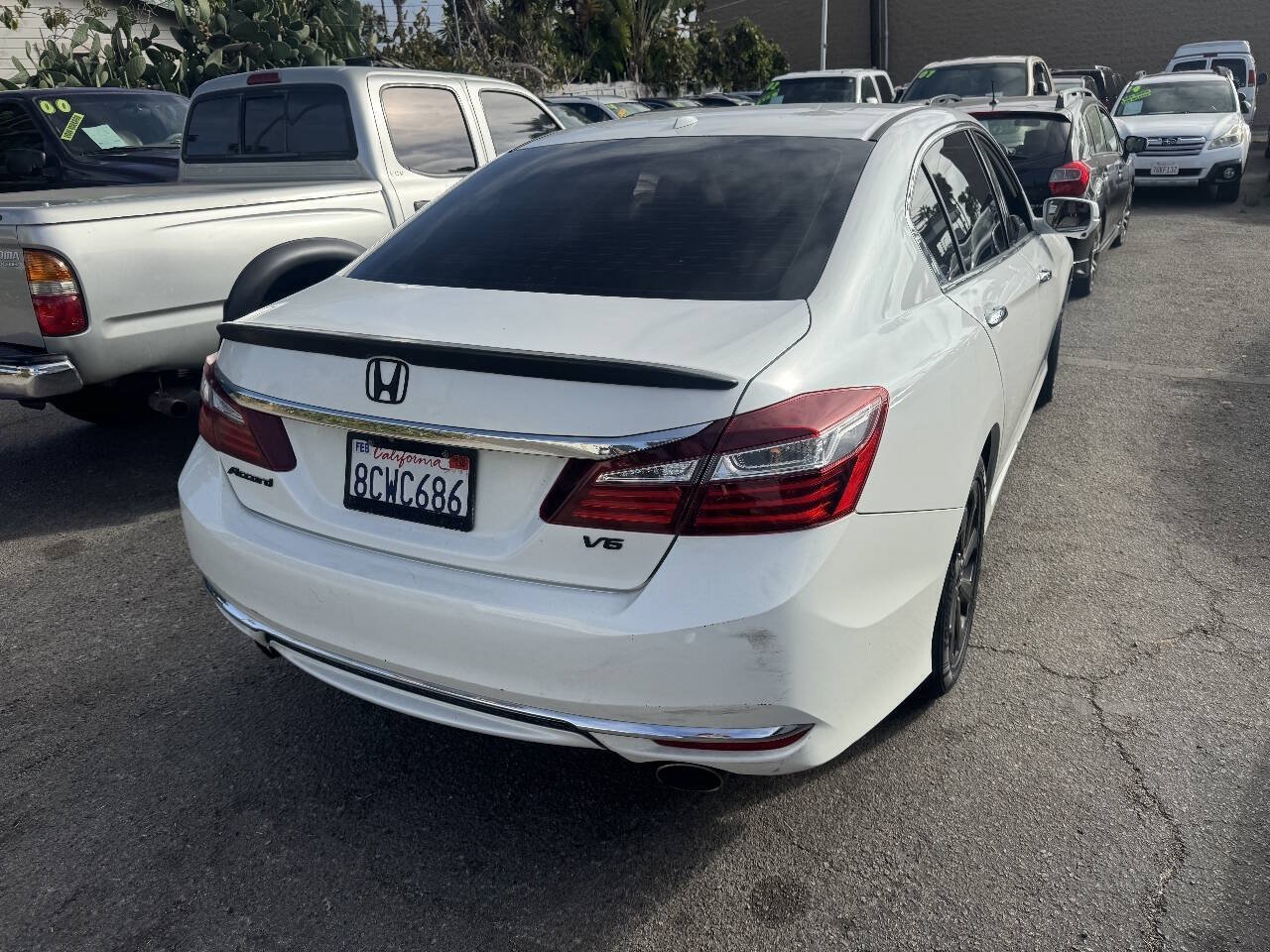 Used 2017 Honda Accord EX-L image 5