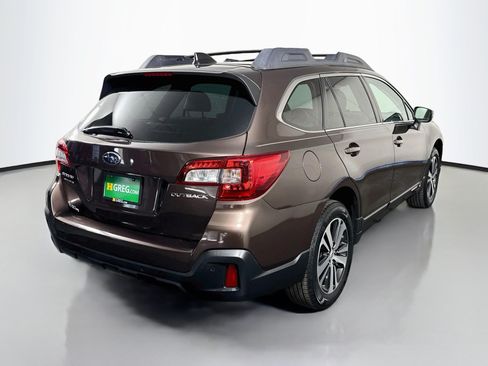 Used 2019 Subaru Outback 2.5i Limited AWD/4WD image 10