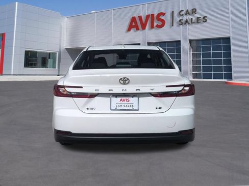 Used 2025 Toyota Camry LE FWD image 7