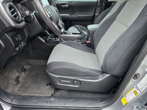 Used 2022 Toyota Tacoma SR5 image 23