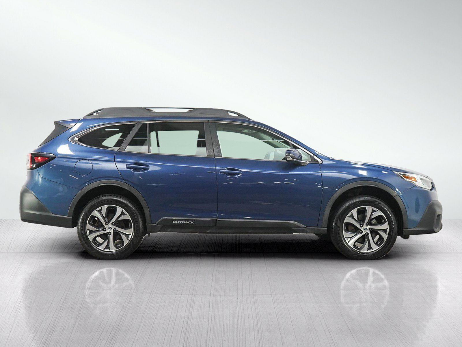 Used 2020 Subaru Outback Limited AWD/4WD image 6