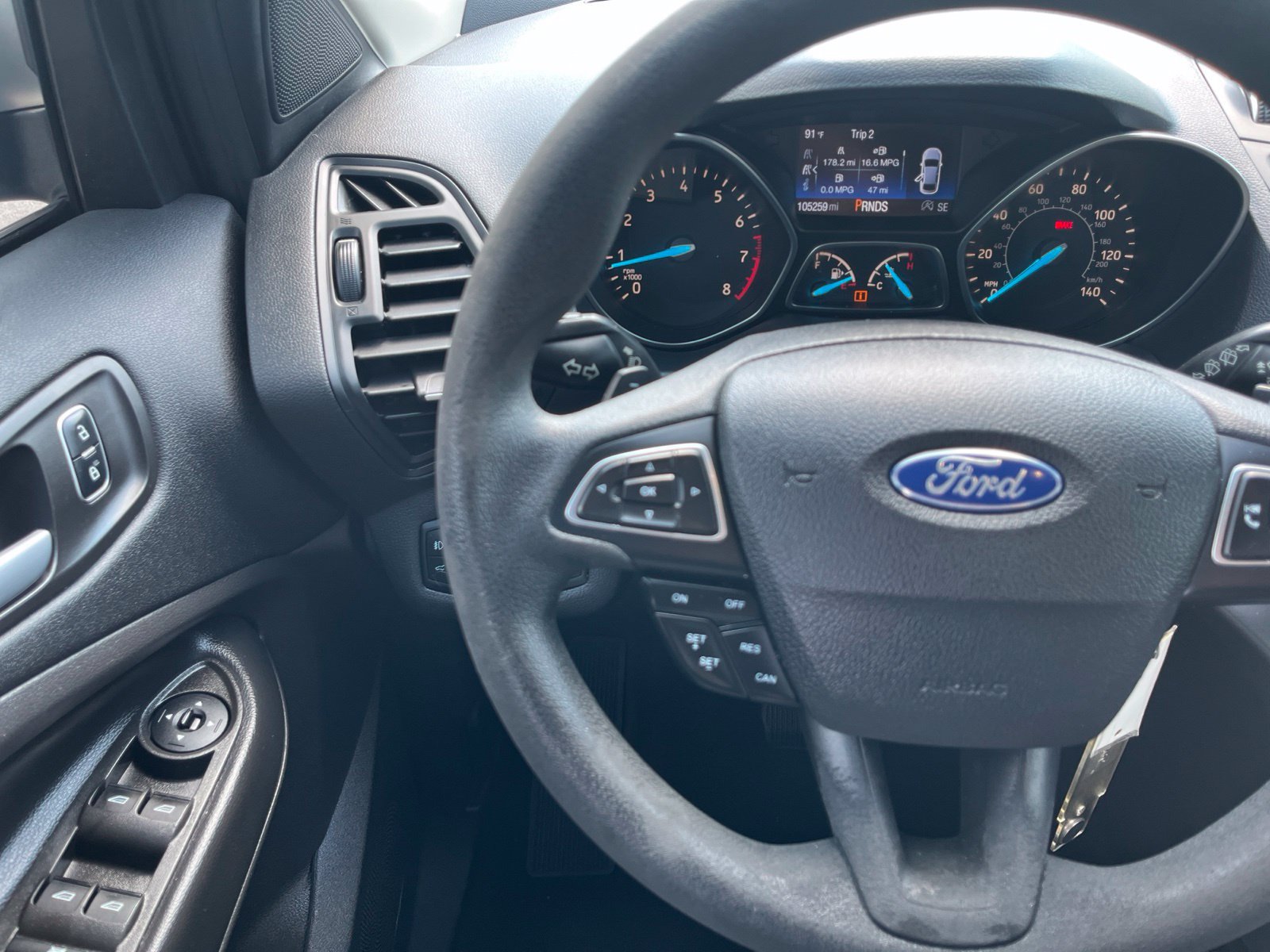 Used 2017 Ford Escape SE FWD image 21