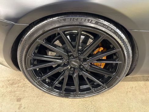 Used 2016 Mercedes-Benz AMG GT S w/ Exclusive Interior Package image 43