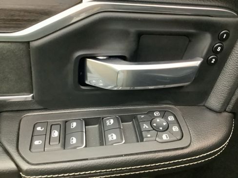 New 2026 RAM 3500 Laramie AWD/4WD image 14