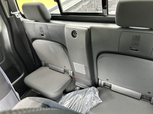 New 2025 Nissan Frontier SV w/ SV Convenience Package image 19