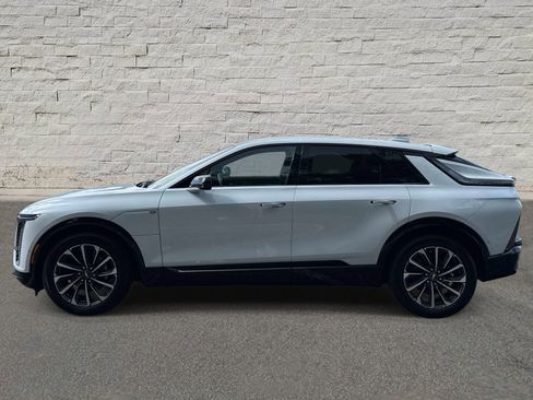 Certified 2026 Cadillac Lyriq Sport AWD/4WD image 2