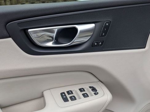 Certified 2023 Volvo XC60 B5 Plus w/ Climate Package image 24