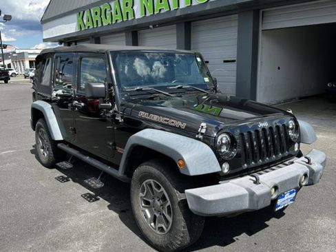Used 2015 Jeep Wrangler Unlimited Rubicon w/ Connectivity Group image 8