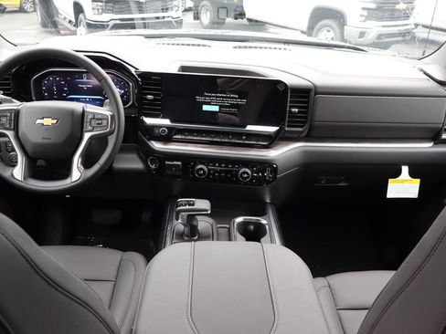 New 2026 Chevrolet Silverado 1500 LTZ w/ LTZ Premium Package AWD/4WD image 19